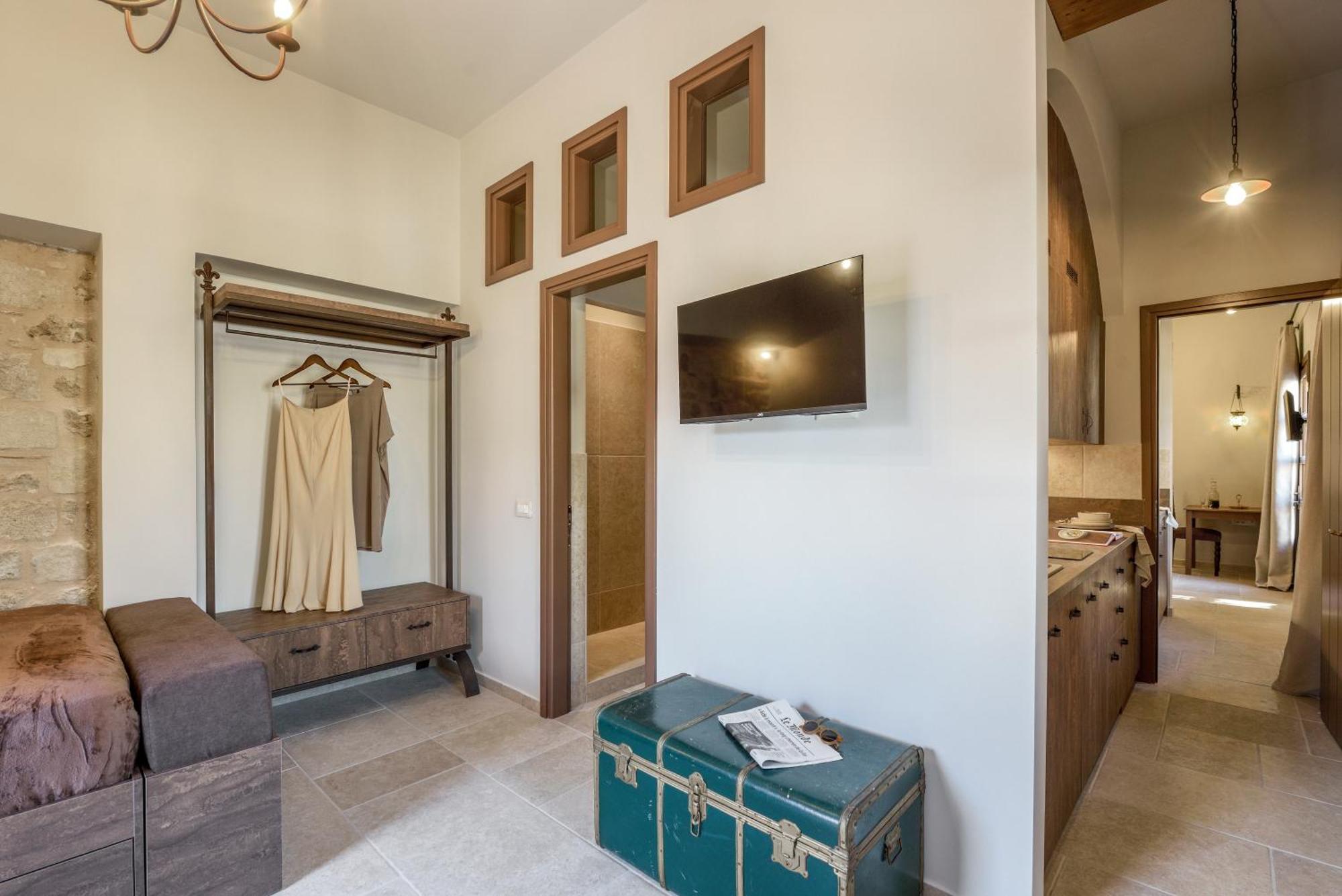 Spanish Knights Inn Rhodes City ภายนอก รูปภาพ