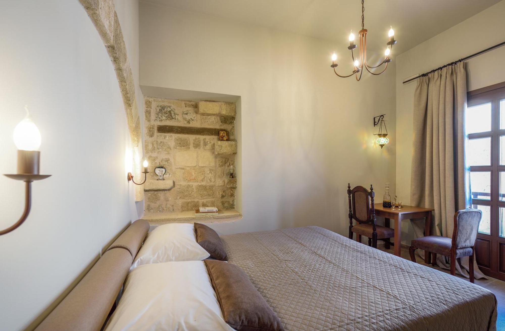 Spanish Knights Inn Rhodes City ภายนอก รูปภาพ