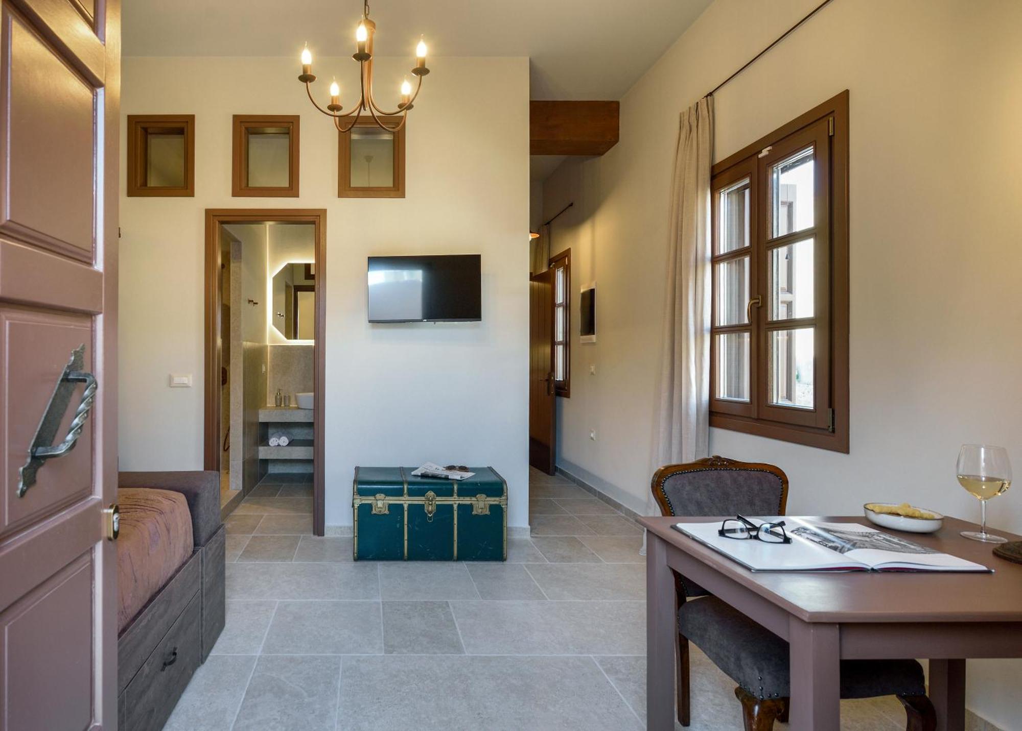Spanish Knights Inn Rhodes City ภายนอก รูปภาพ