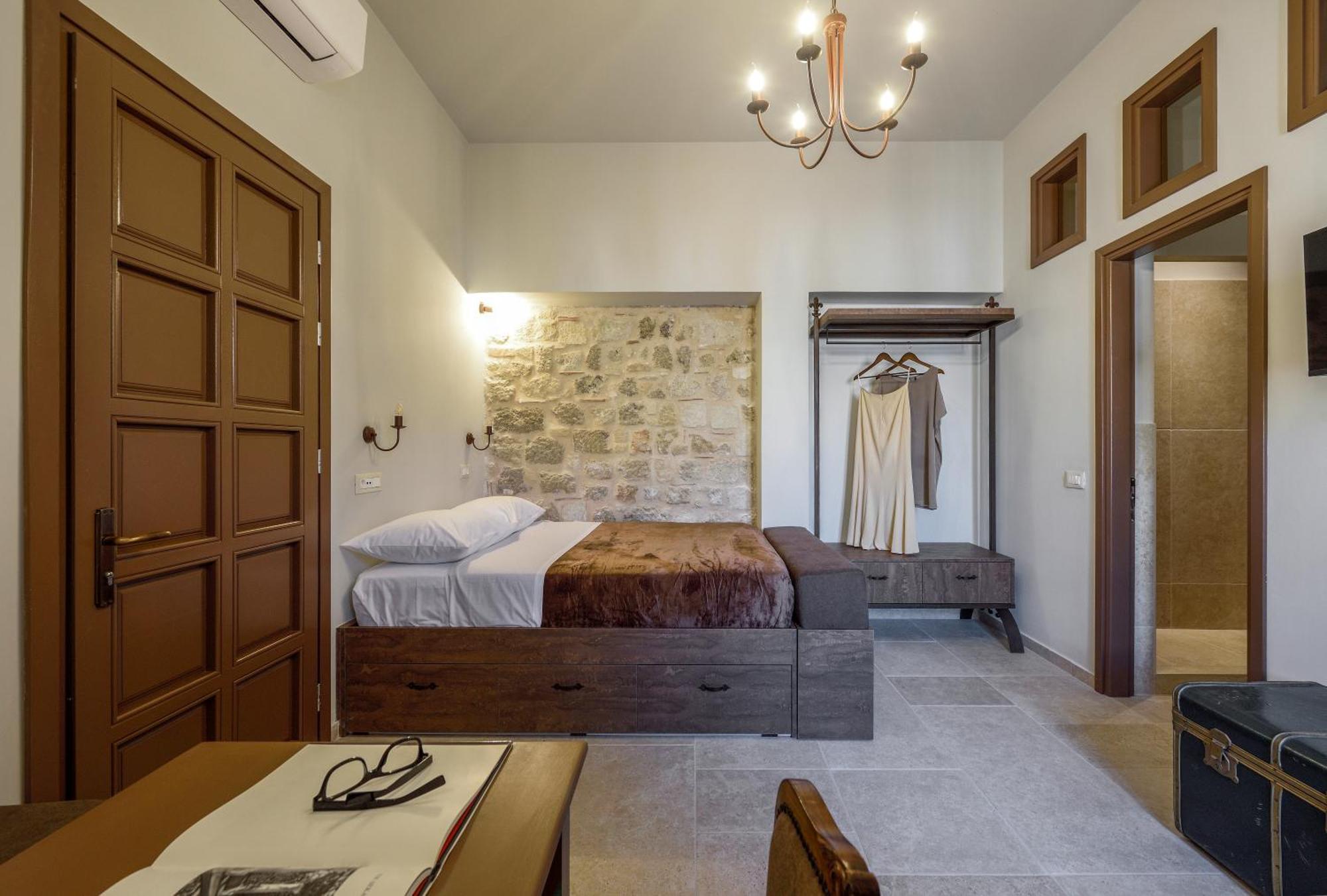 Spanish Knights Inn Rhodes City ภายนอก รูปภาพ