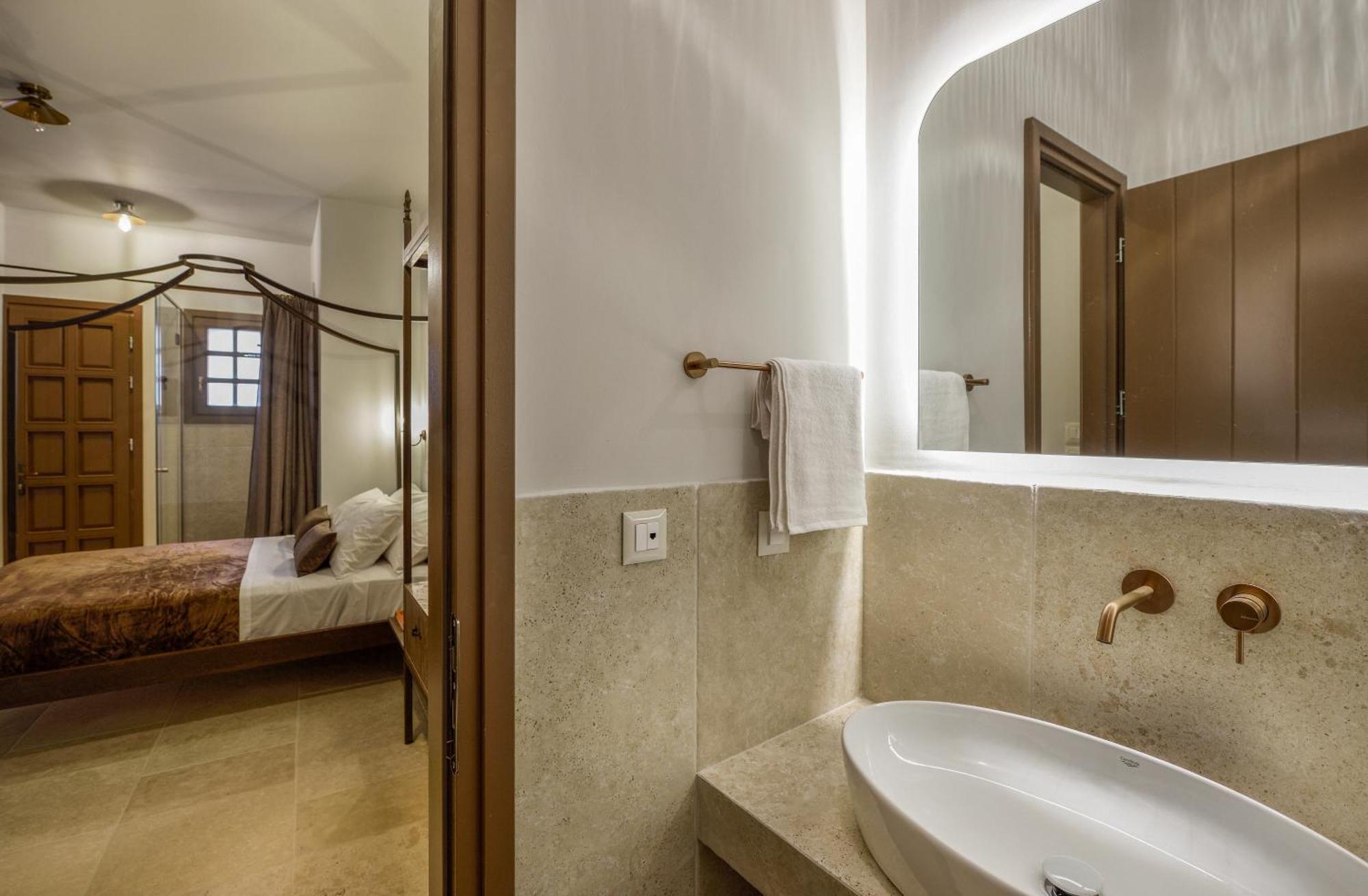 Spanish Knights Inn Rhodes City ภายนอก รูปภาพ