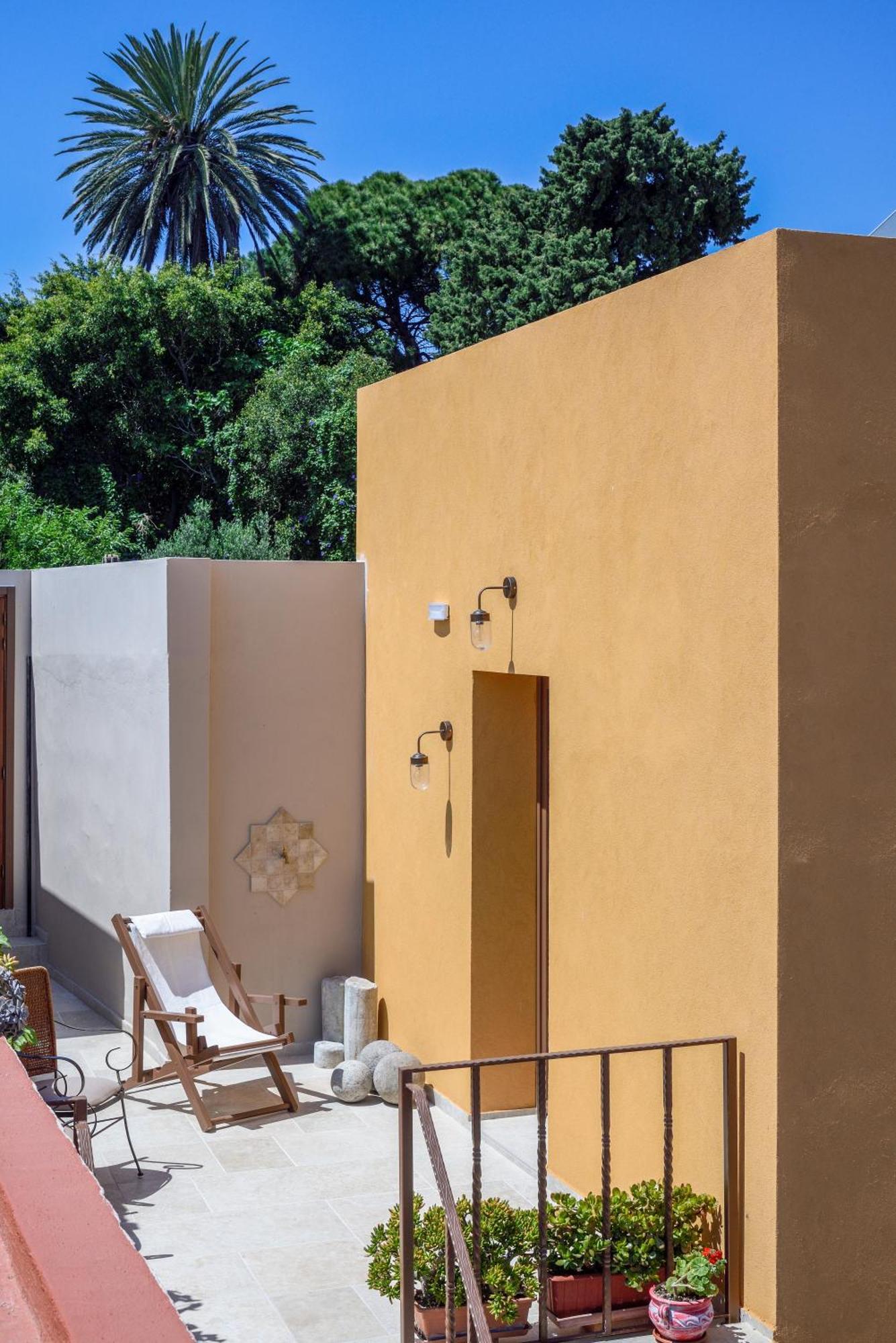 Spanish Knights Inn Rhodes City ภายนอก รูปภาพ