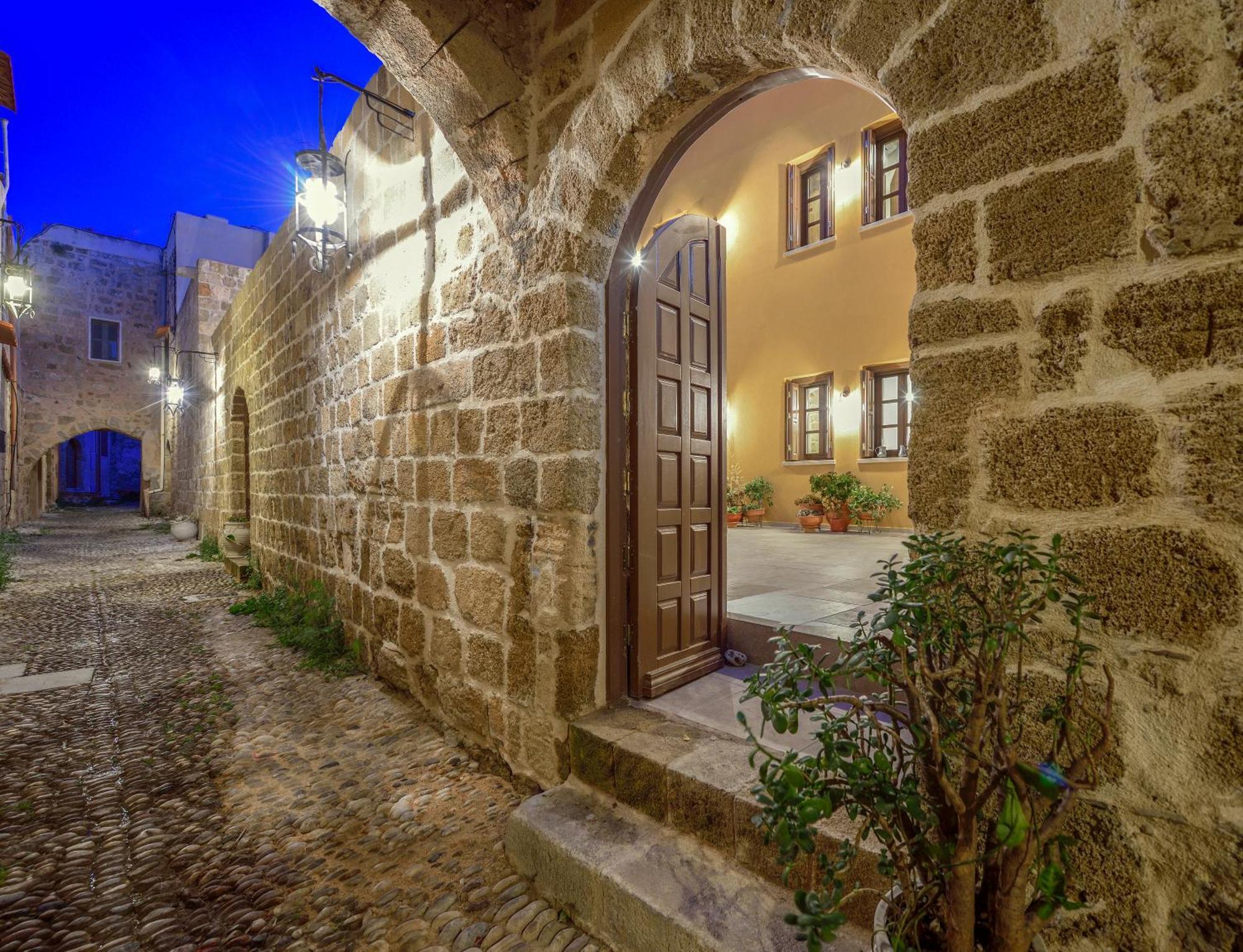 Spanish Knights Inn Rhodes City ภายนอก รูปภาพ